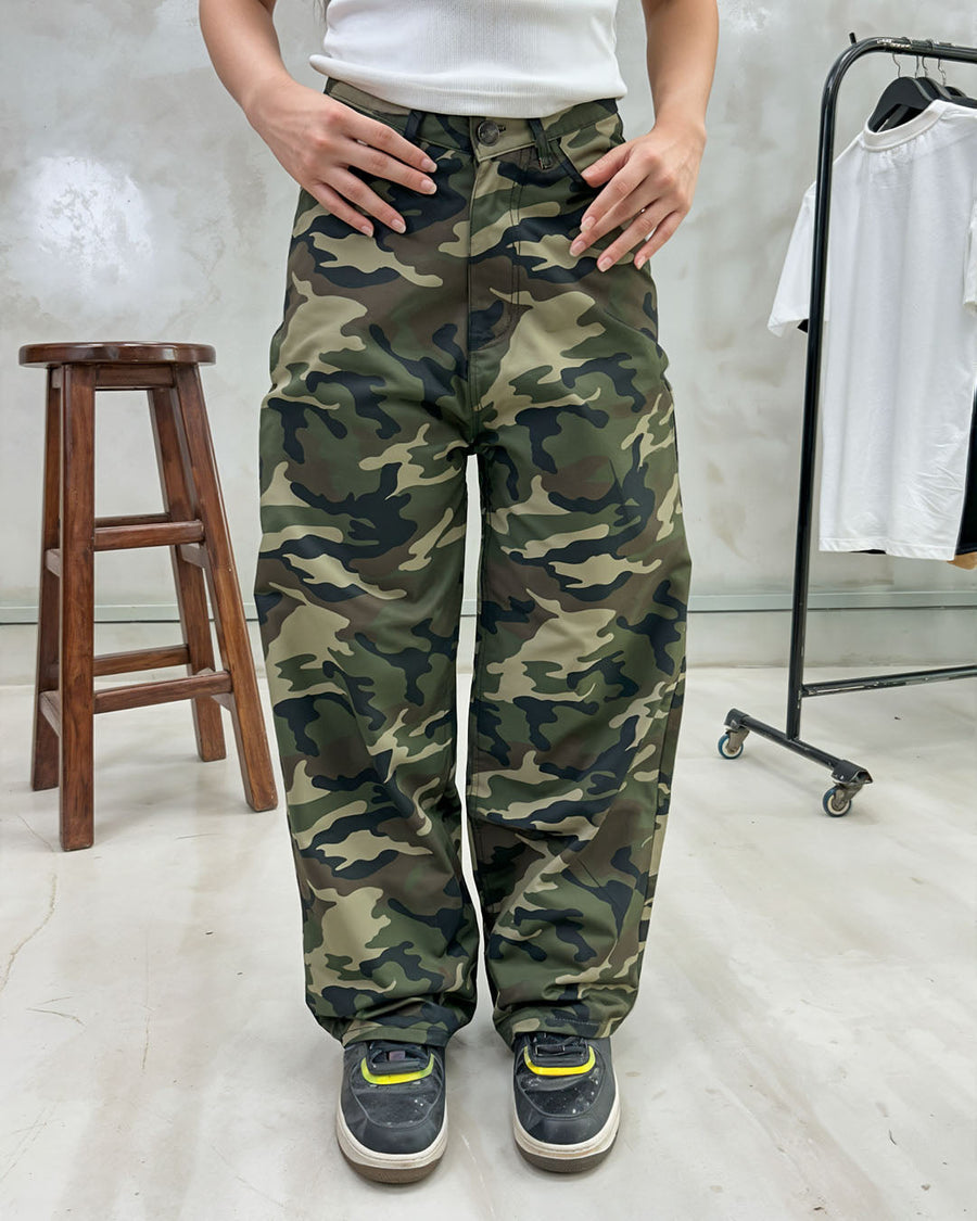 UNISEX Camo Super Baggy Jeans – Streetwear Camo Denim by Weave